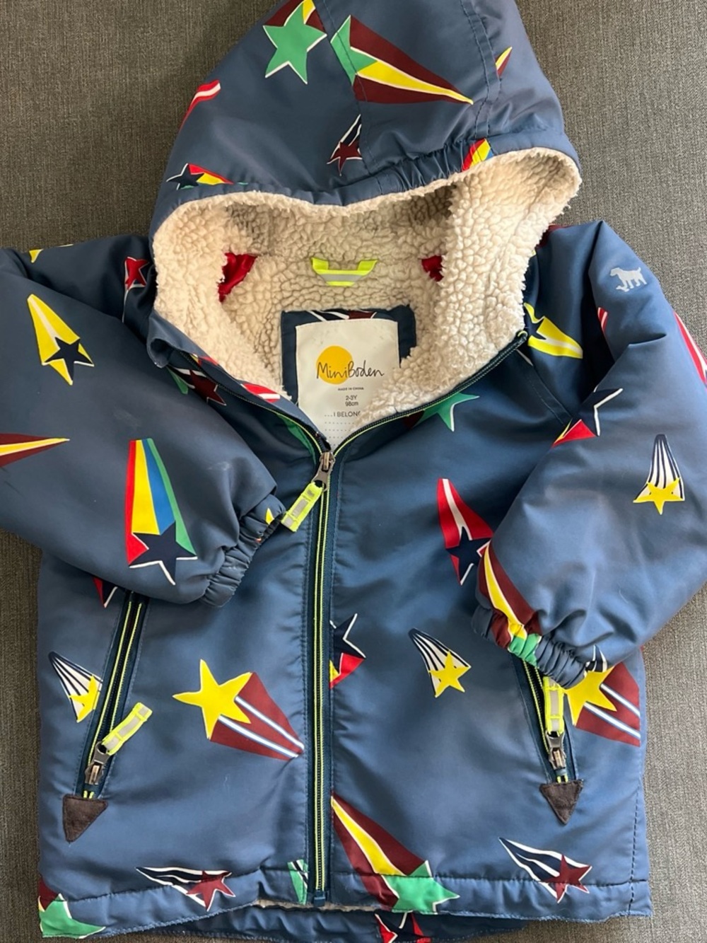 Mini Boden Navy Star-Print Sherpa-Lined Kids Jacket - 2-3 years